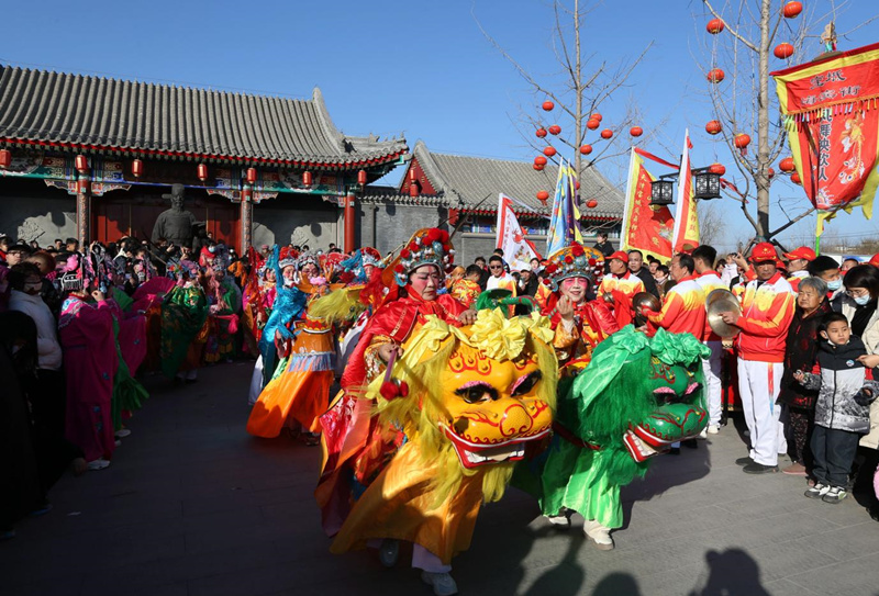 庙会热闹非凡。宝坻区委宣传部供图